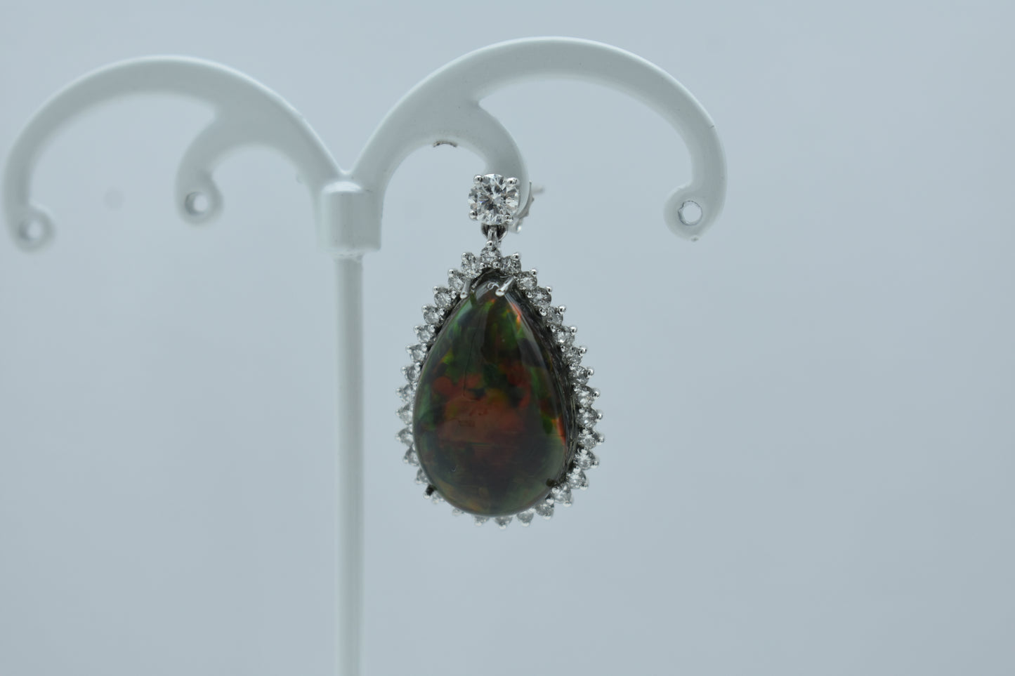 Orecchi opale verde e diamanti