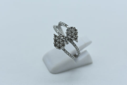 Anello pavè a goccia