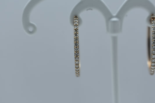 Orecchini cerchio con diamanti