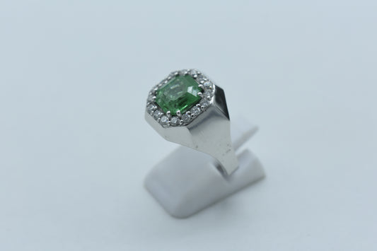 Anello chevalier smeraldo