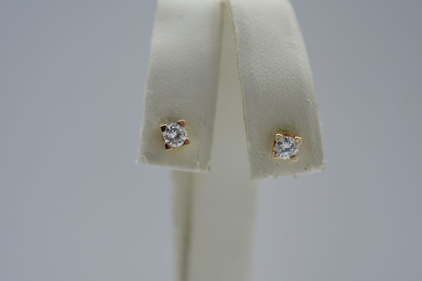 Orecchini punto luce