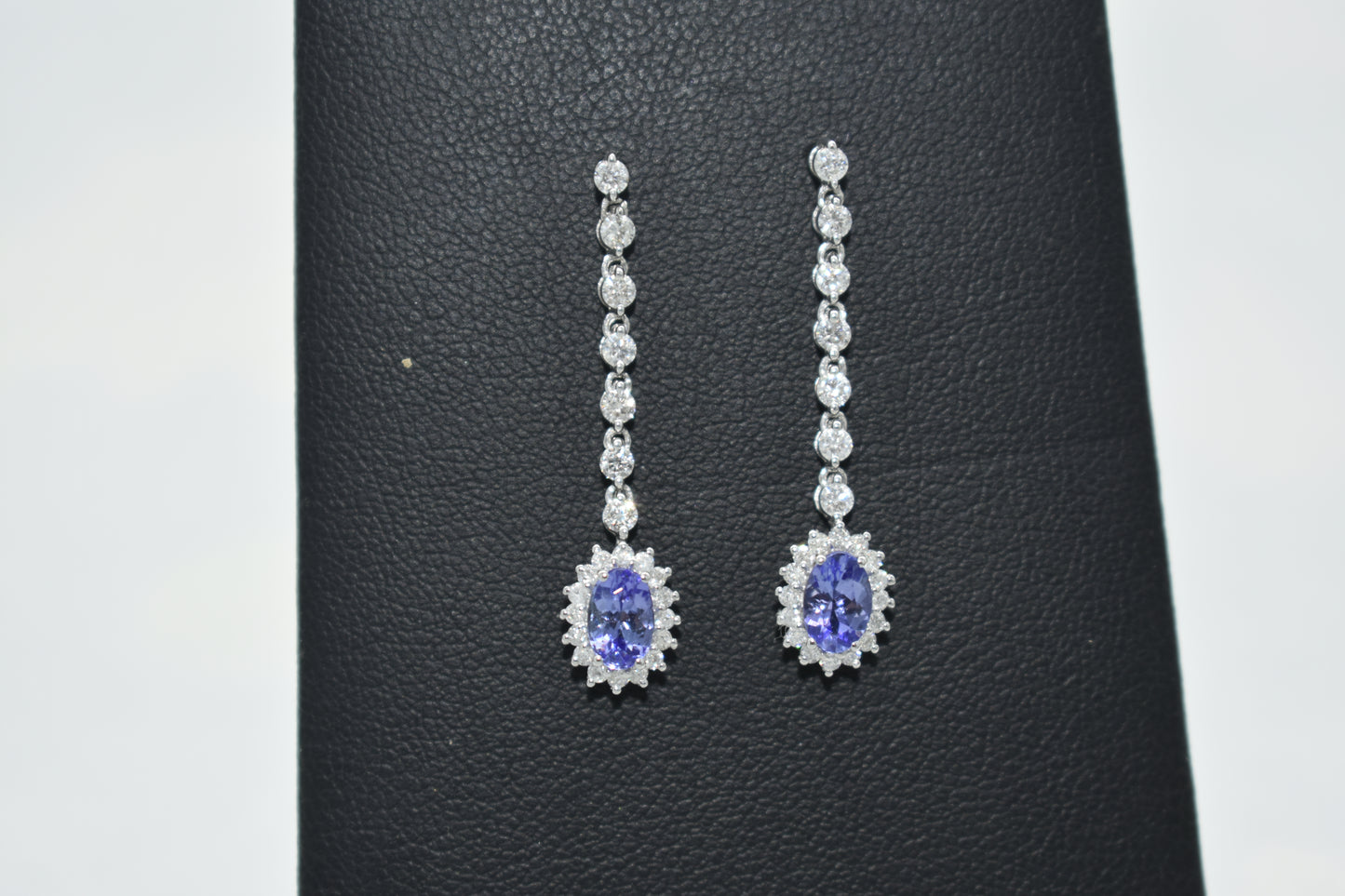 Orecchini pendenti di tanzanite