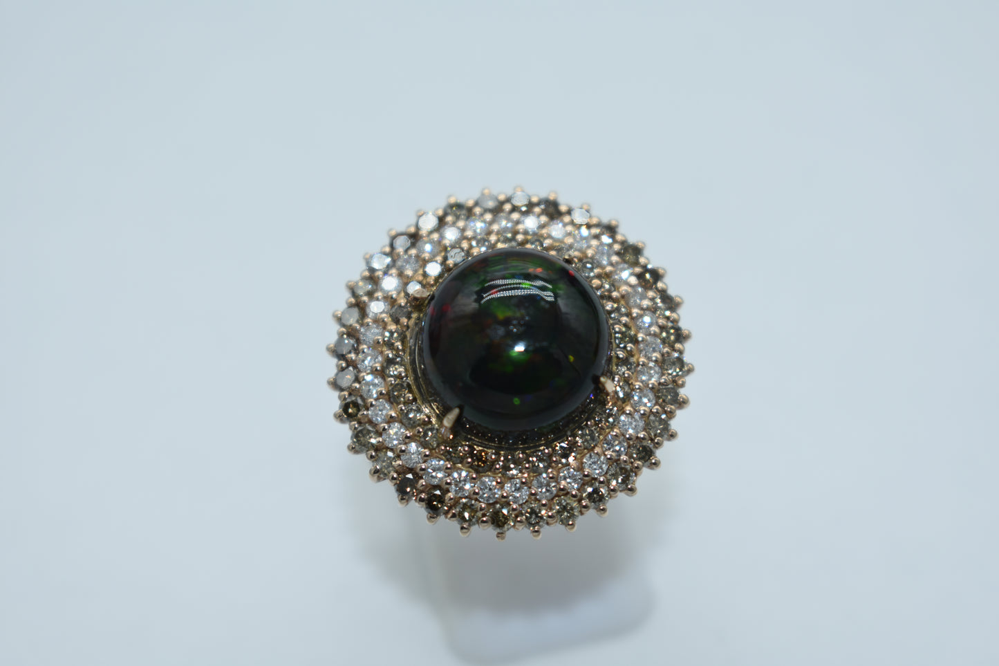 Anello opale e diamanti