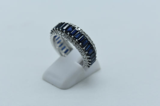 Anello fascia zaffiri e diamanti