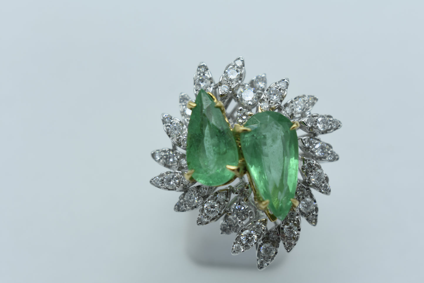 Anello con gocce di smerali