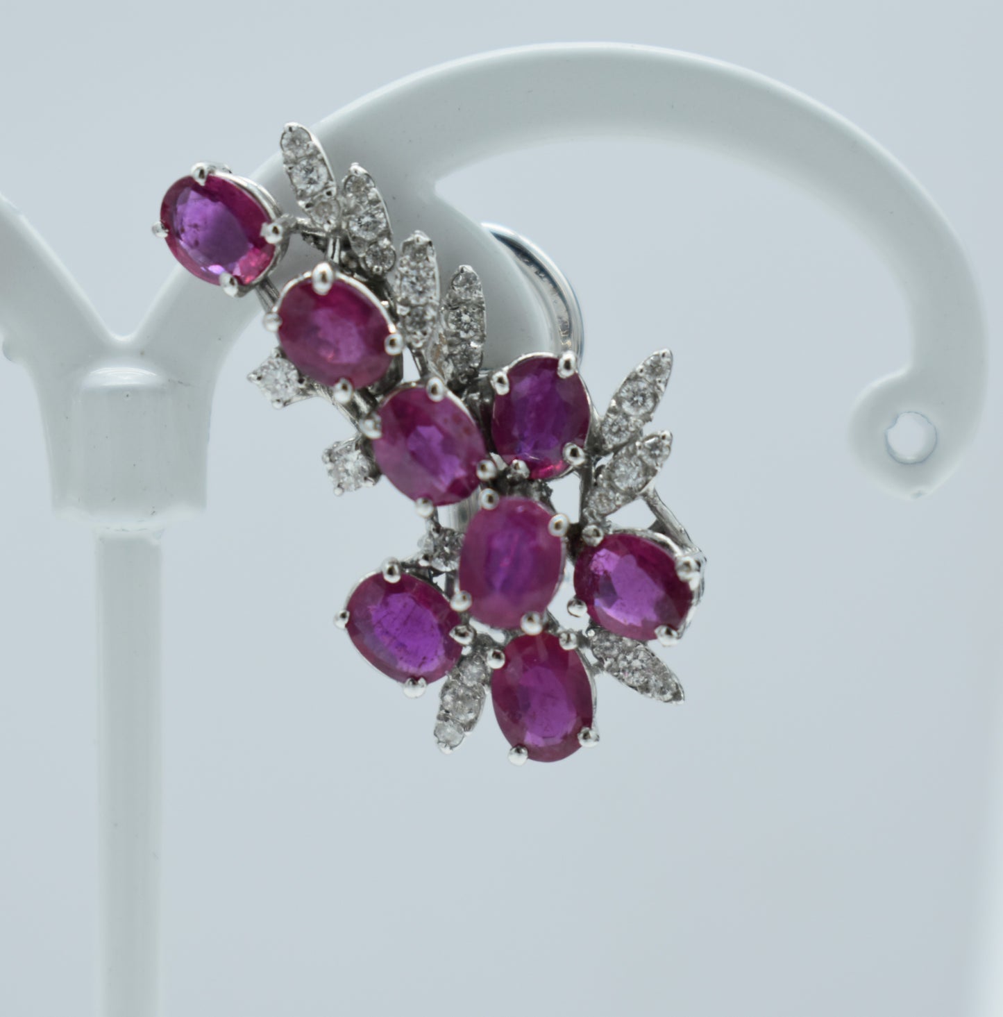 Orecchini di rubini e diamanti