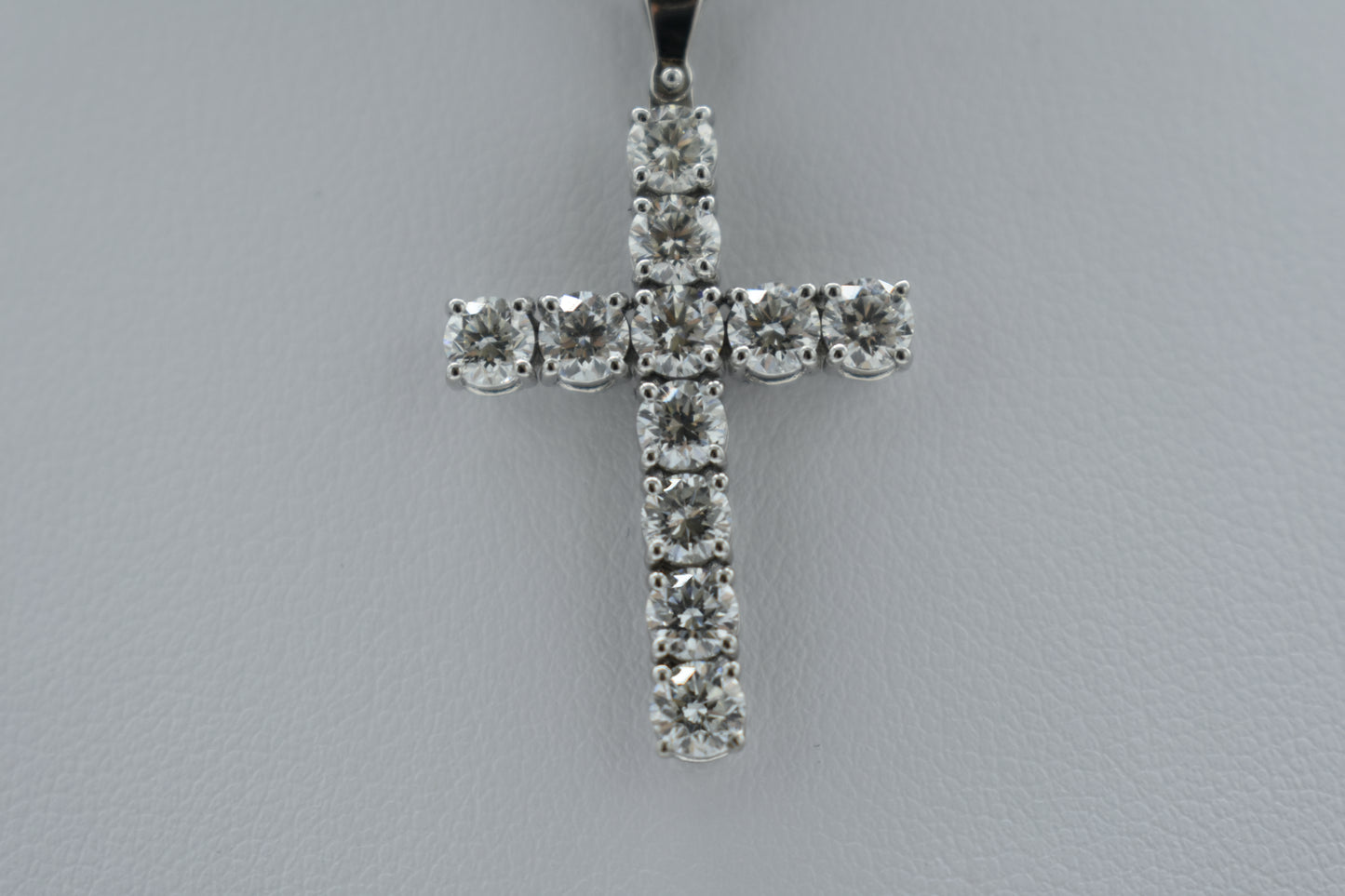 Collana pendente con croce