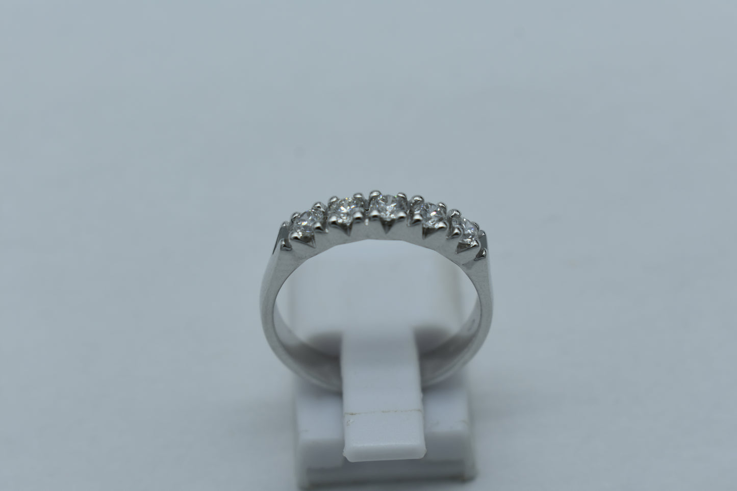 Anello veretta di diamanti