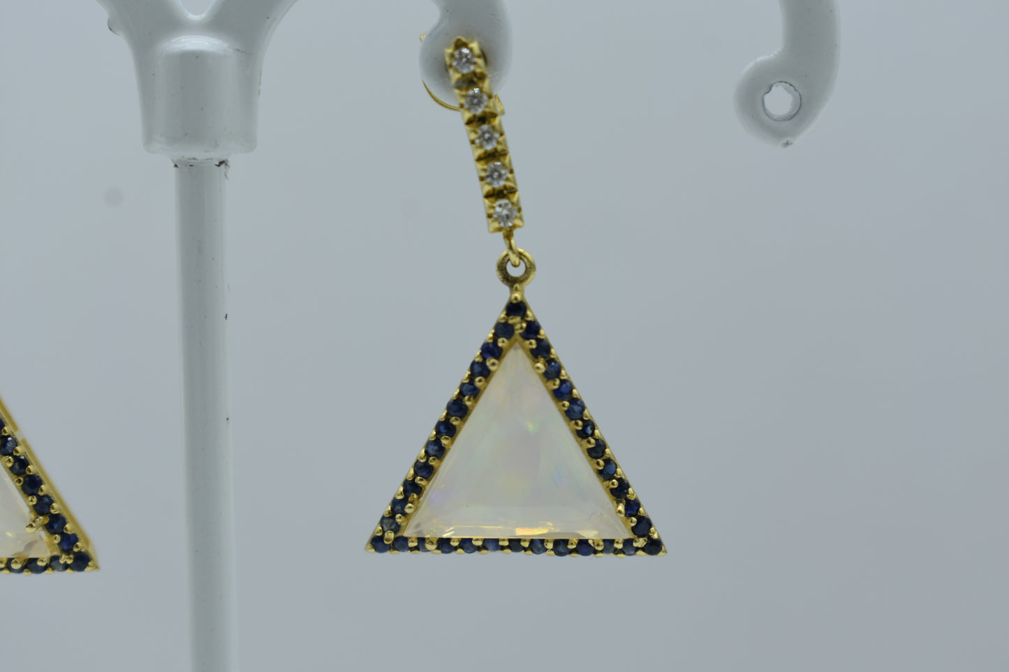 Orecchini a triangolo di opale